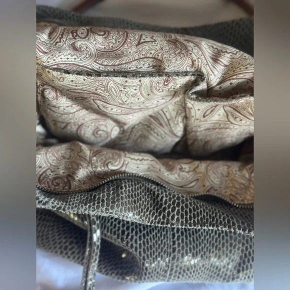 Sorial Slate Gray Tote Bag - Picture 9 of 9